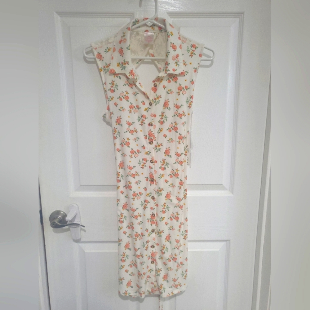 Sundress No Boundaries Cream and floral Sundress